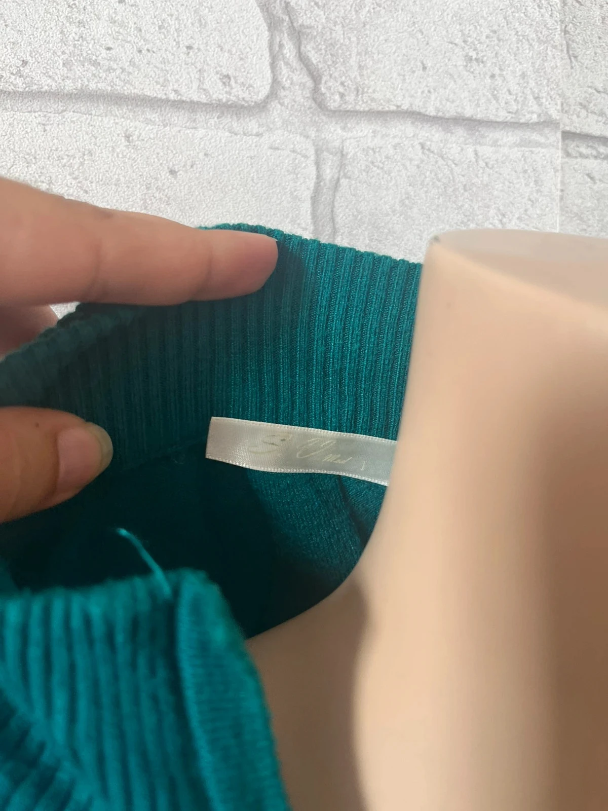 Chaleco con cremallera para mujer – Lana, seda y cachemir – Verde esmeralda – buen estado – photo 3